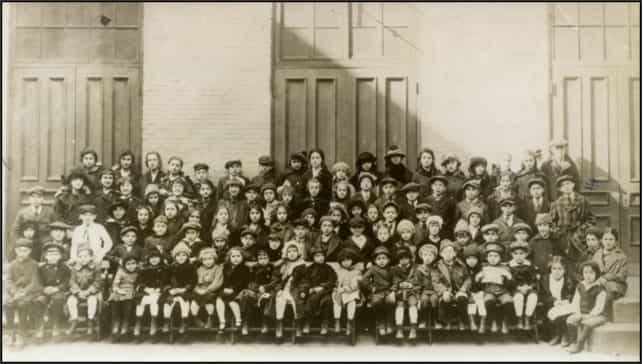 1916. Branch School Baldwin Place